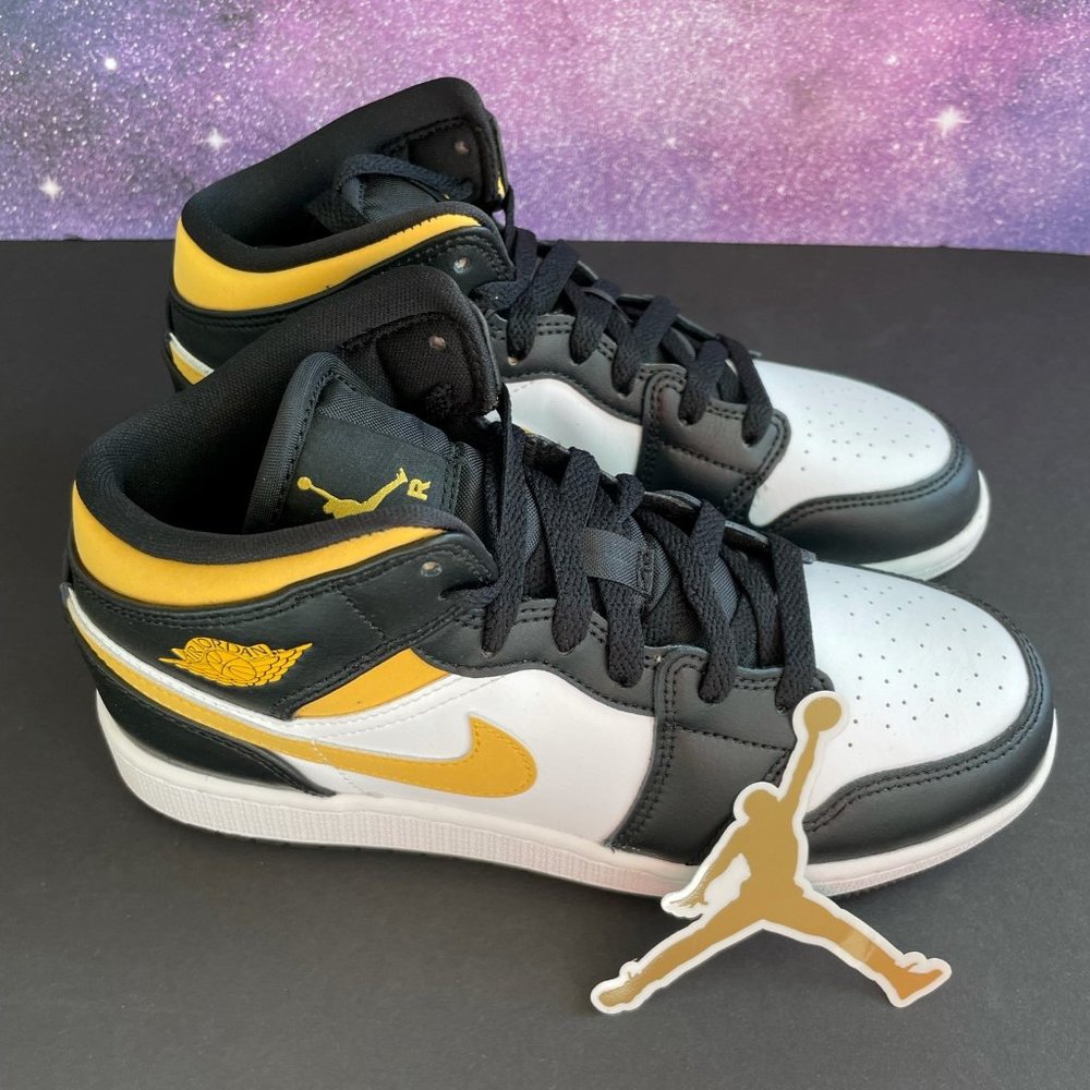 Size 5GS - Air Jordan 1 Mid Pollen MPN 554725-177